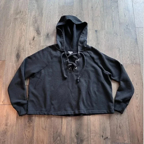 Aerie Womens Oversized Slouchy Boxy Black Crop Lace Up Hoodie Sweatshirt Size XS - Picture 1 of 7